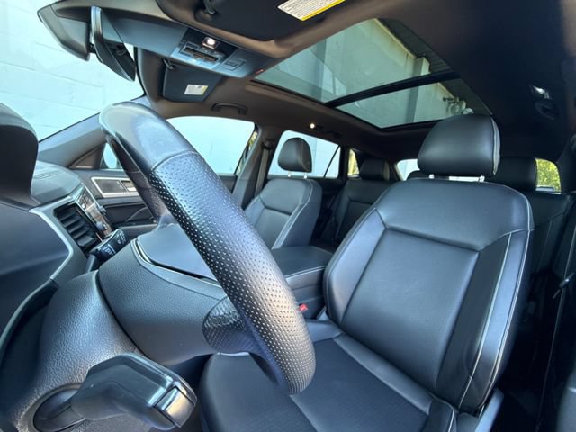 Used 2020 Volkswagen Atlas Cross Sport SEL R-Line AWD/4WD image 24