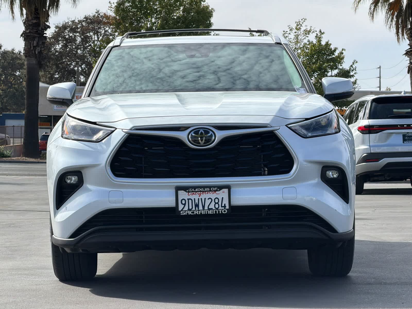 Used 2022 Toyota Highlander XLE FWD image 10