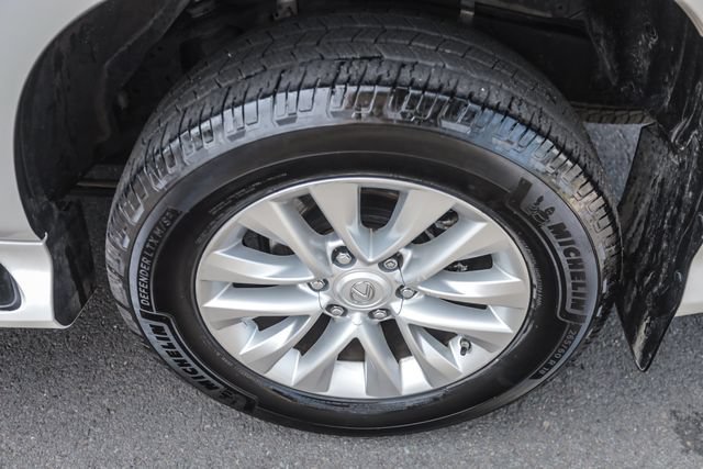 Used 2018 Lexus GX 460 Premium AWD/4WD image 12