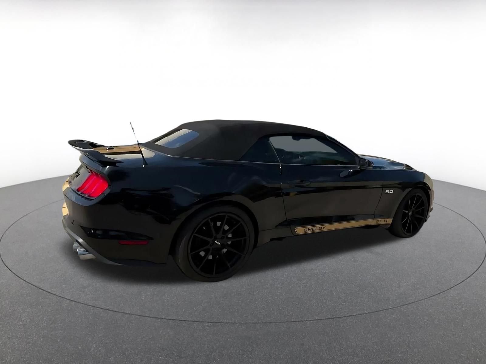 Used 2022 Ford Mustang GT Premium w/ GT Performance Package RWD image 14