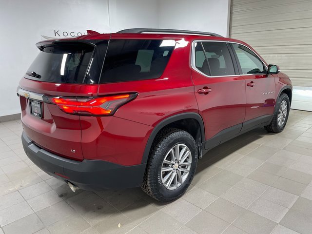 Used 2023 Chevrolet Traverse LT w/ Rear Camera Mirror Package image 6