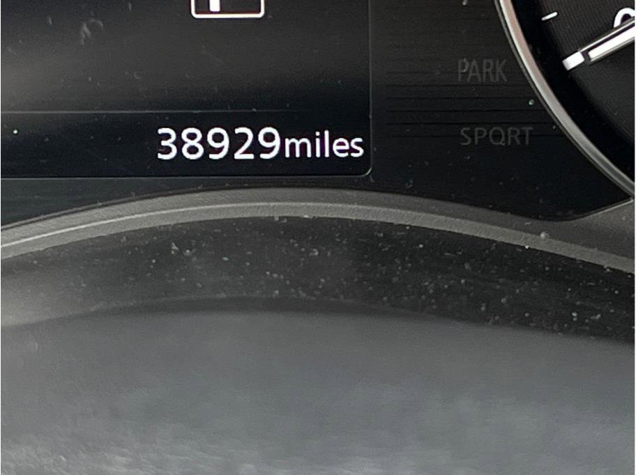 Used 2023 Nissan Kicks SR w/ SR Premium Package FWD image 22