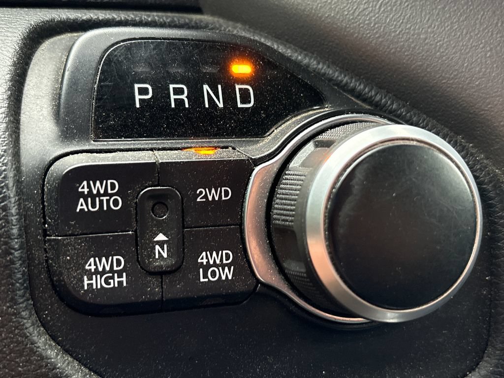 Used 2020 RAM 1500 Big Horn AWD/4WD image 12