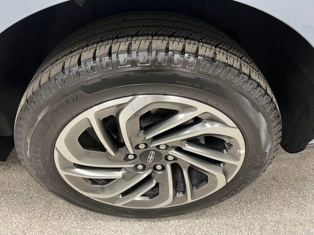 Used 2025 Lincoln Navigator L Reserve image 16