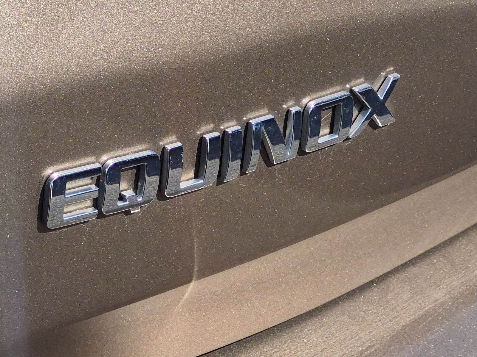 Used 2018 Chevrolet Equinox LT FWD image 14