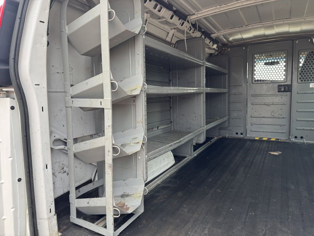 Used 2011 Chevrolet Express 2500 image 6