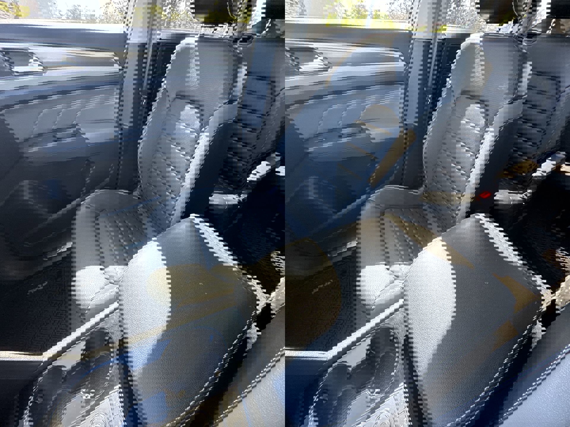 Used 2022 Volkswagen Atlas SEL Premium image 20