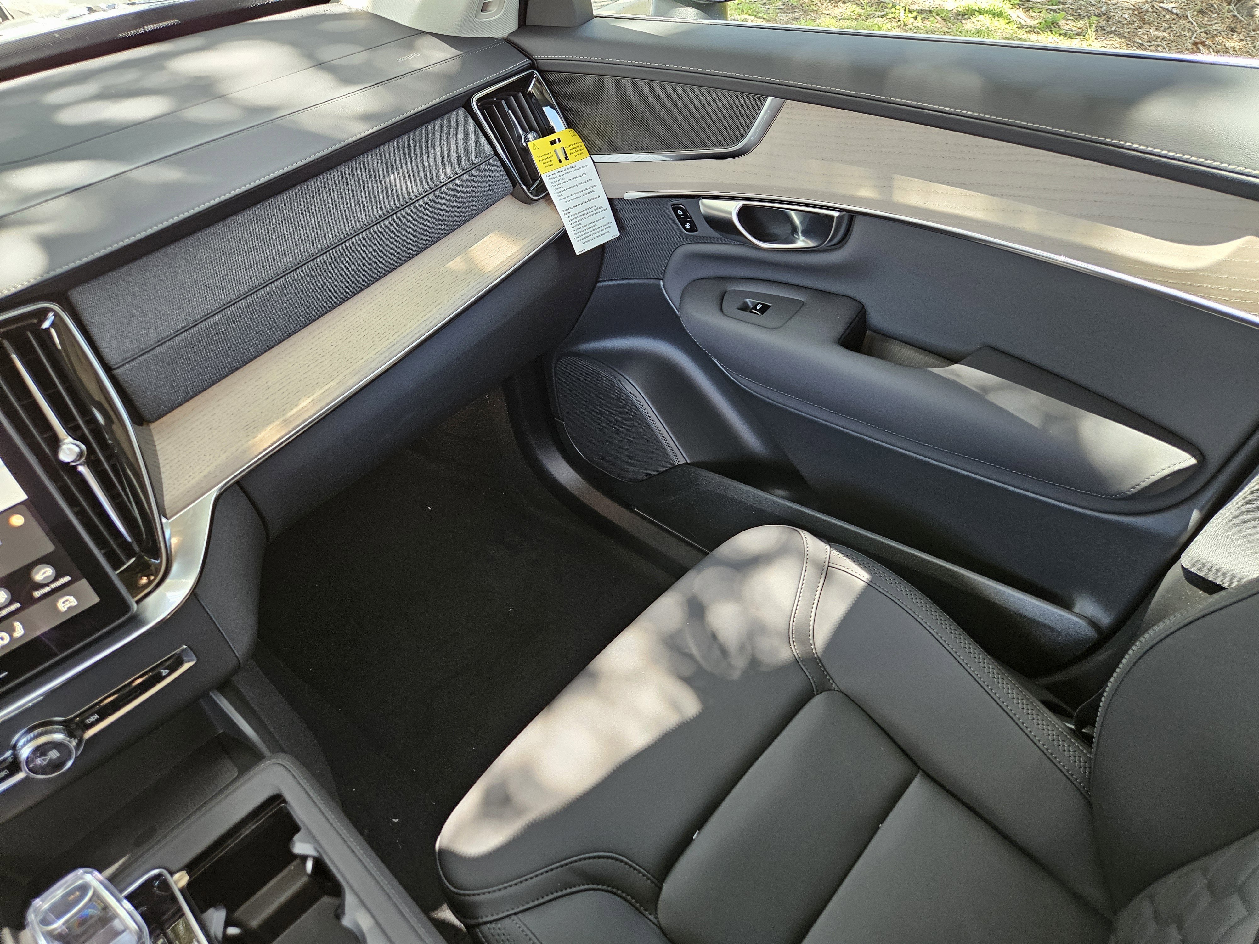 New 2026 Volvo XC90 B5 Core w/ Protection Package image 19