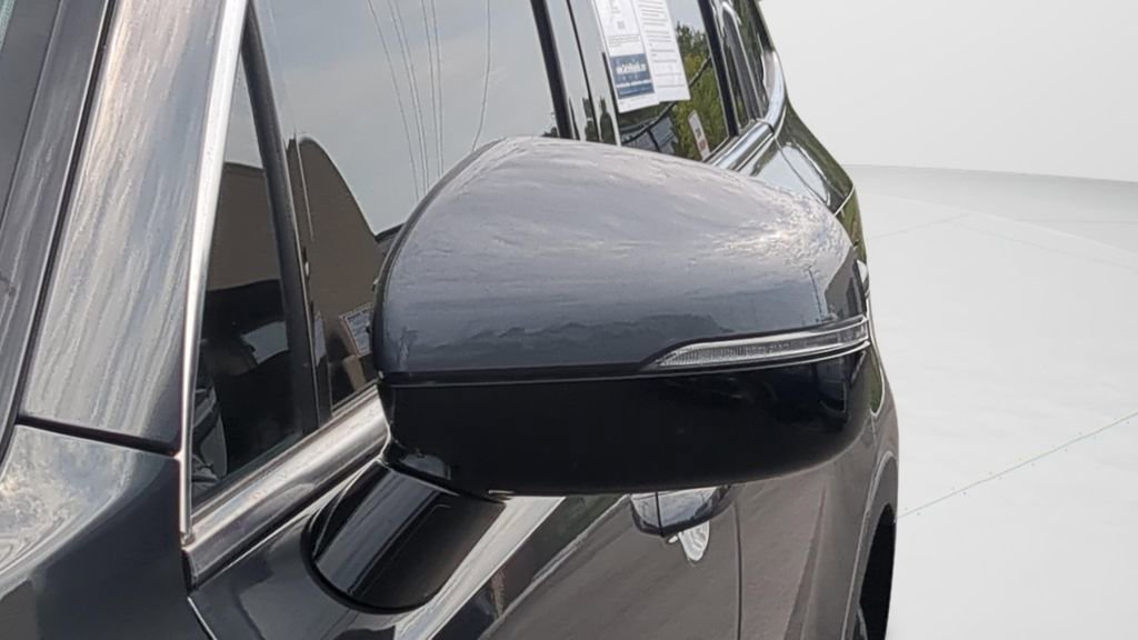 Used 2024 Kia Sorento S FWD image 24