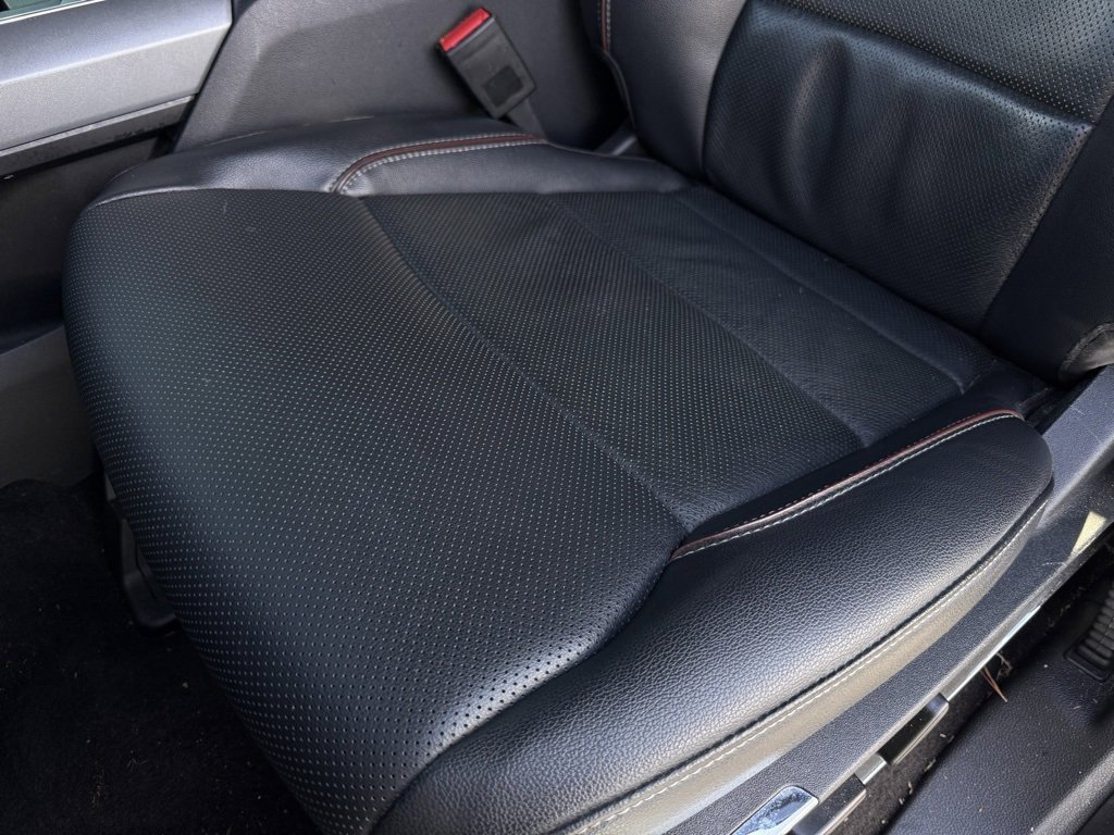 Used 2023 Ford F150 Lariat w/ Trailer Tow Package image 24