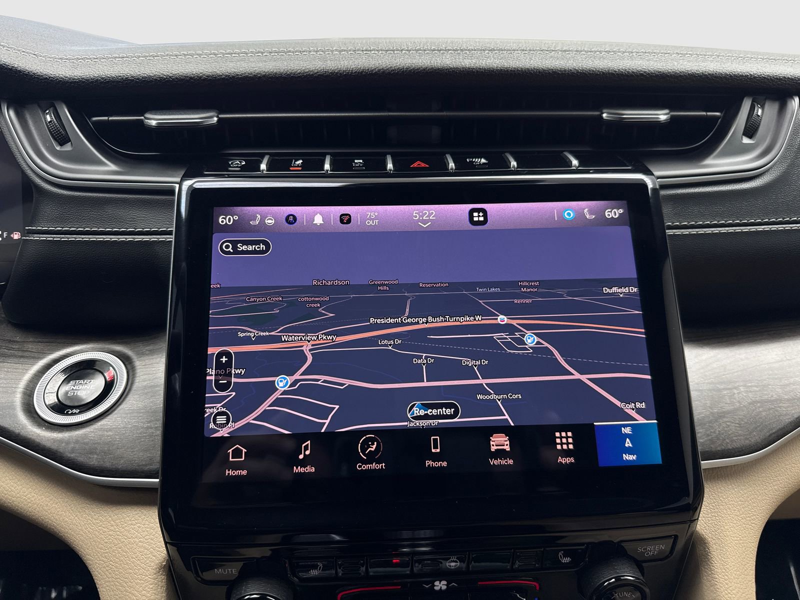 Used 2025 Jeep Grand Cherokee Limited w/ Black Appearance Package image 25