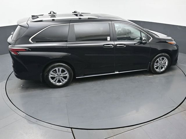 Certified 2024 Toyota Sienna Platinum image 53