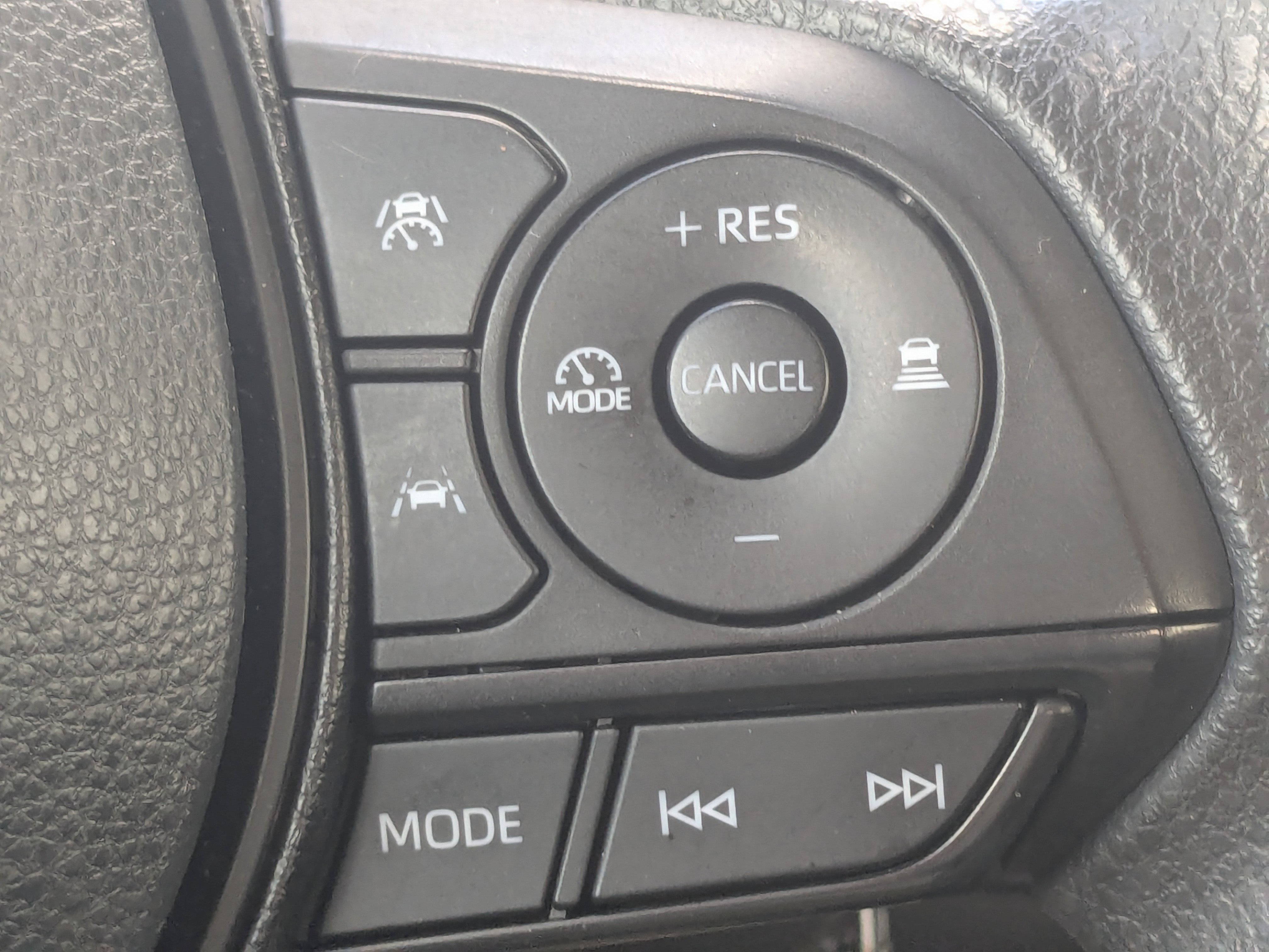 Used 2023 Toyota Corolla LE image 31