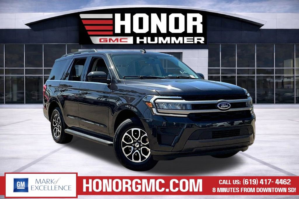 Used 2024 Ford Expedition XLT image 1