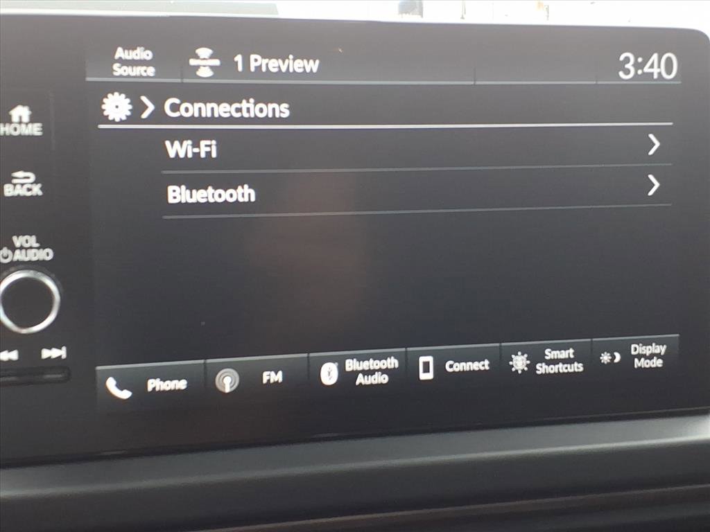 Used 2025 Honda Pilot TrailSport image 13