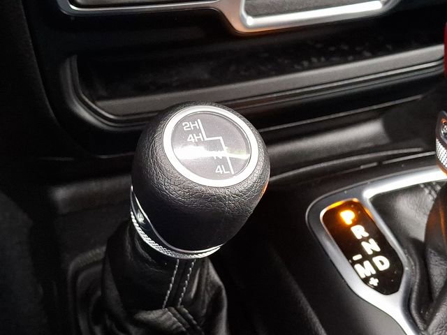 Used 2024 Jeep Gladiator Sport image 23