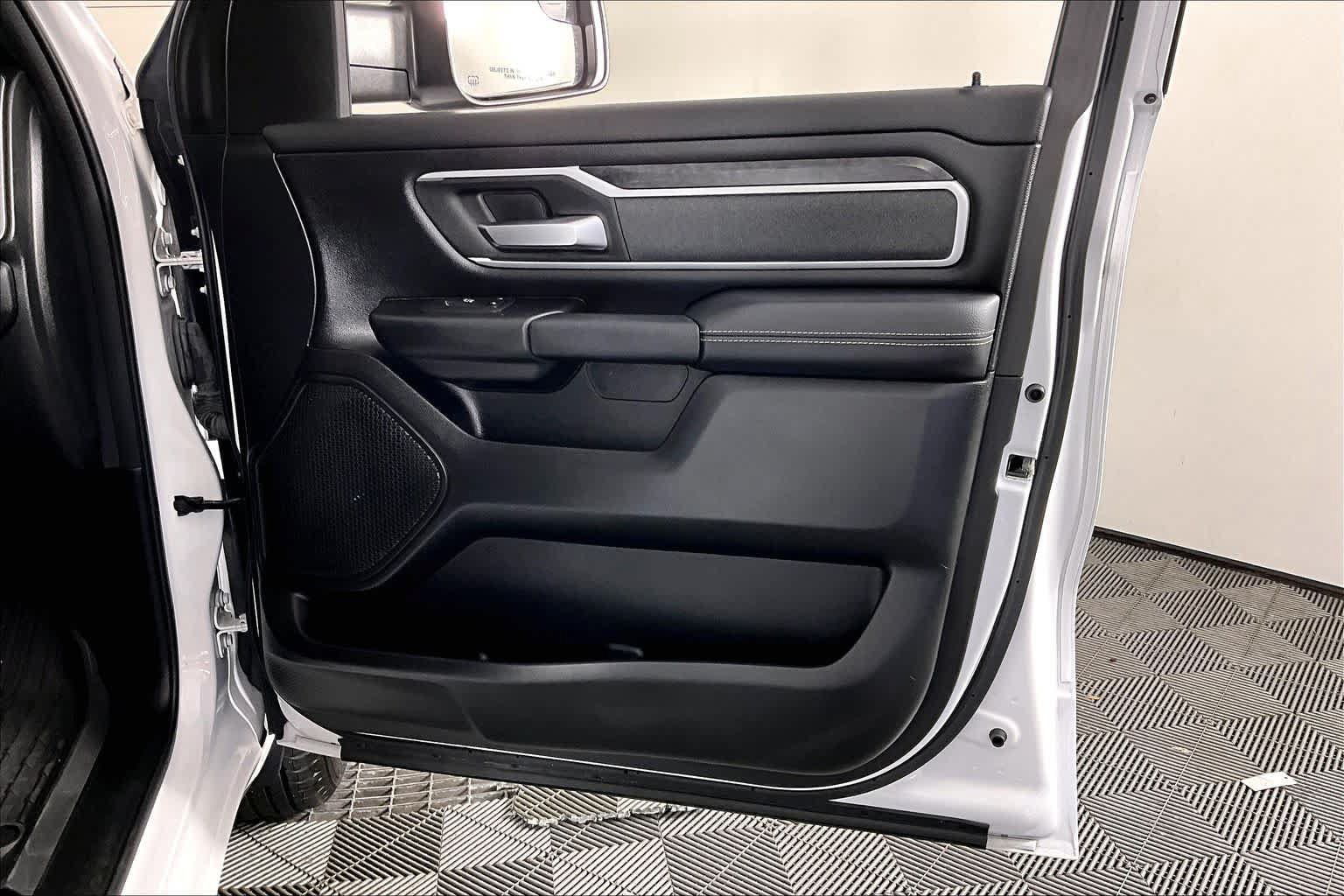 Used 2023 RAM 1500 Big Horn AWD/4WD image 21