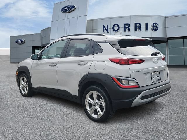 Used 2023 Hyundai Kona SEL AWD/4WD image 3