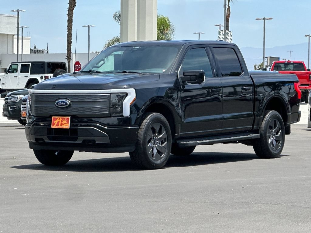 Used 2022 Ford F150 Lightning Lariat AWD/4WD image 7