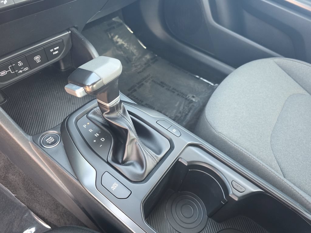 Used 2025 Kia K4 FWD image 19