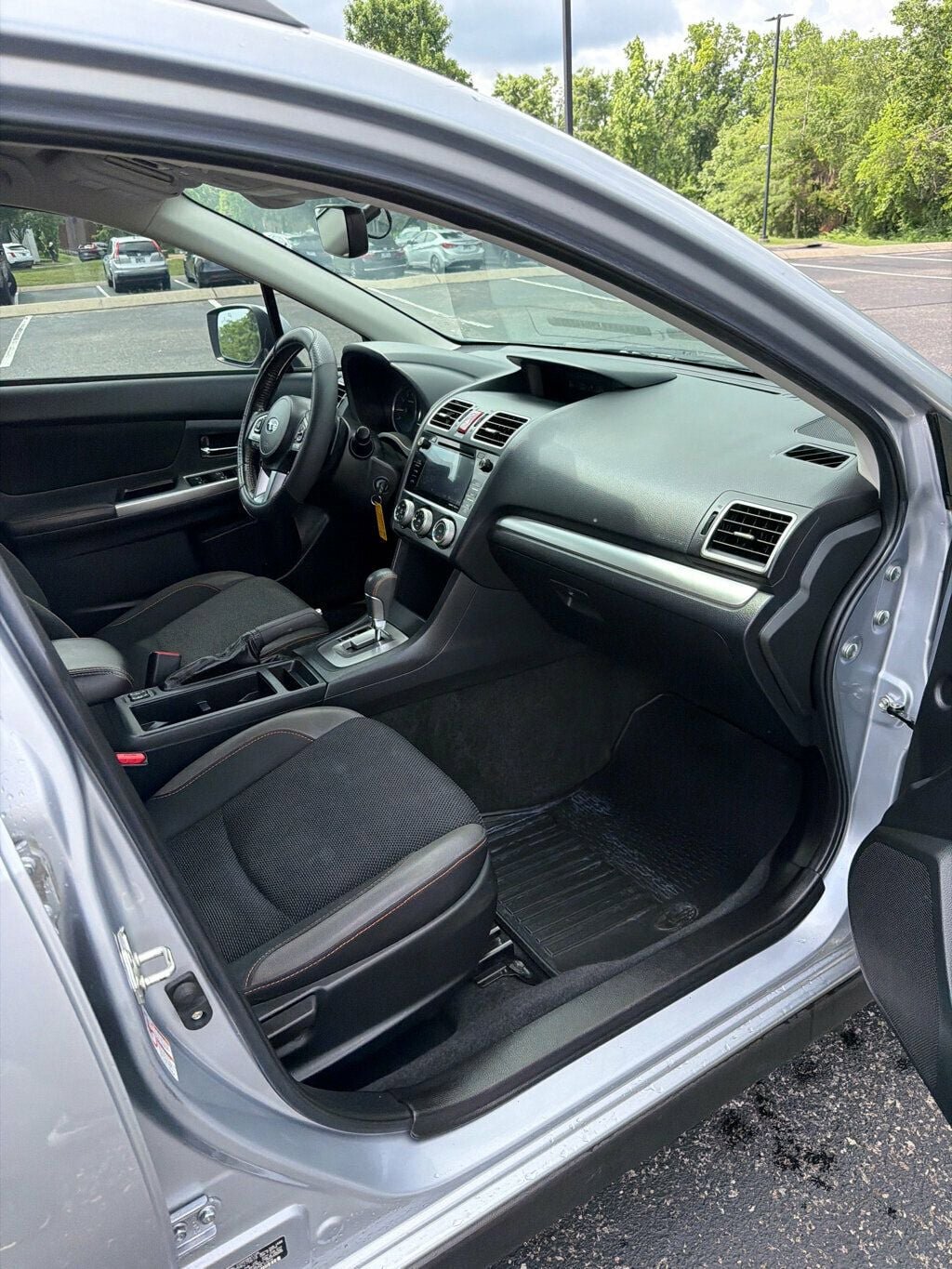 Used 2017 Subaru Crosstrek 2.0i Premium AWD/4WD image 12