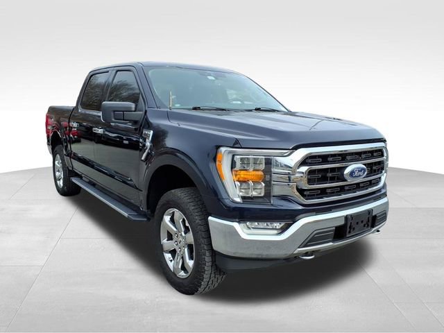 Certified 2021 Ford F150 XLT w/ Equipment Group 302A High image 11