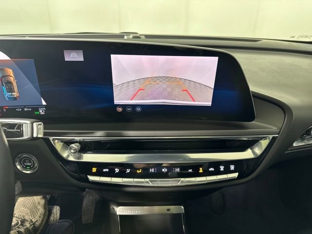 Used 2024 Cadillac Lyriq Tech image 23