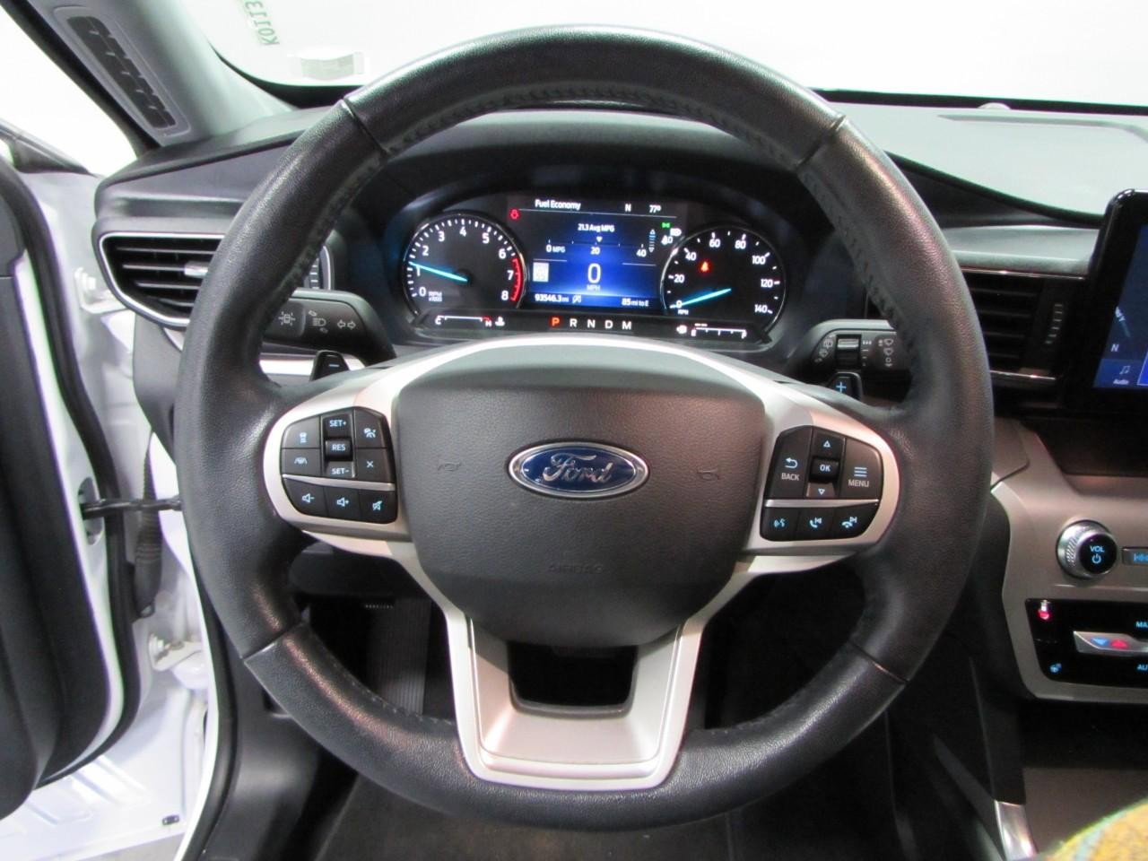 Used 2020 Ford Explorer XLT w/ Equipment Group 202A AWD/4WD image 25