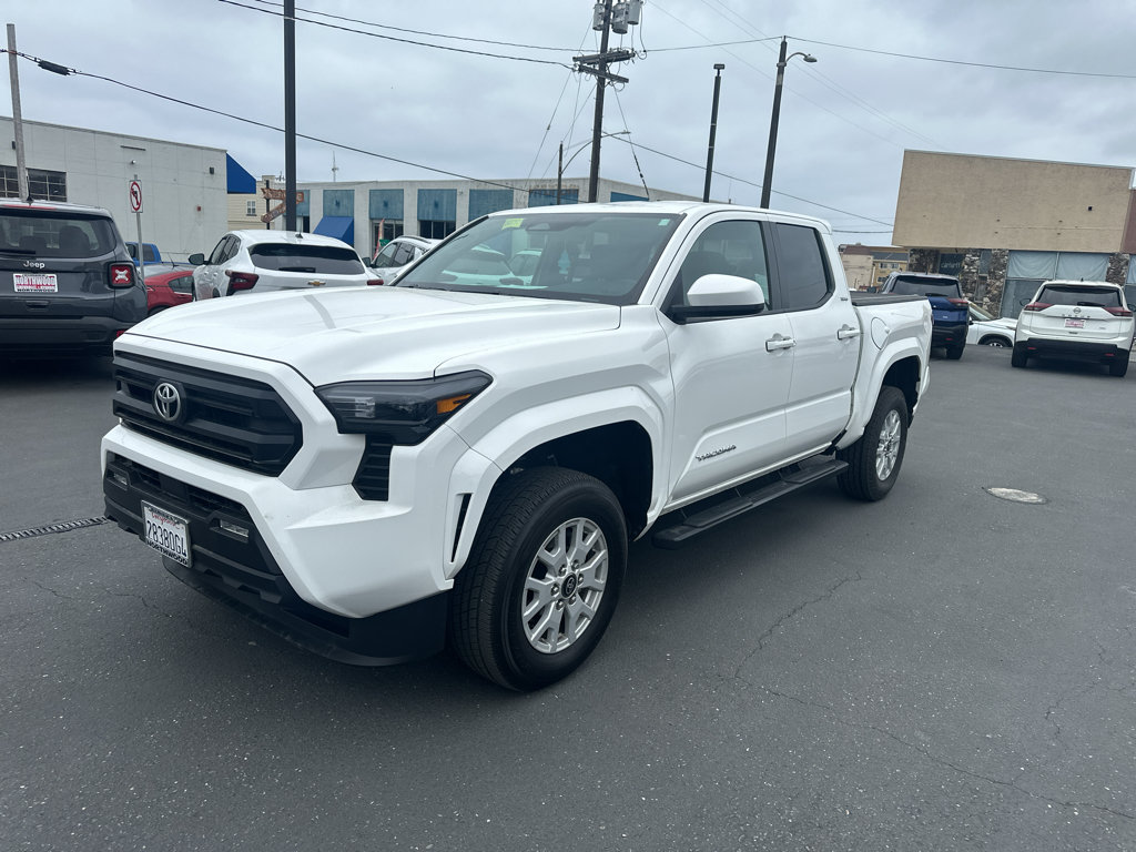 Used 2025 Toyota Tacoma SR5