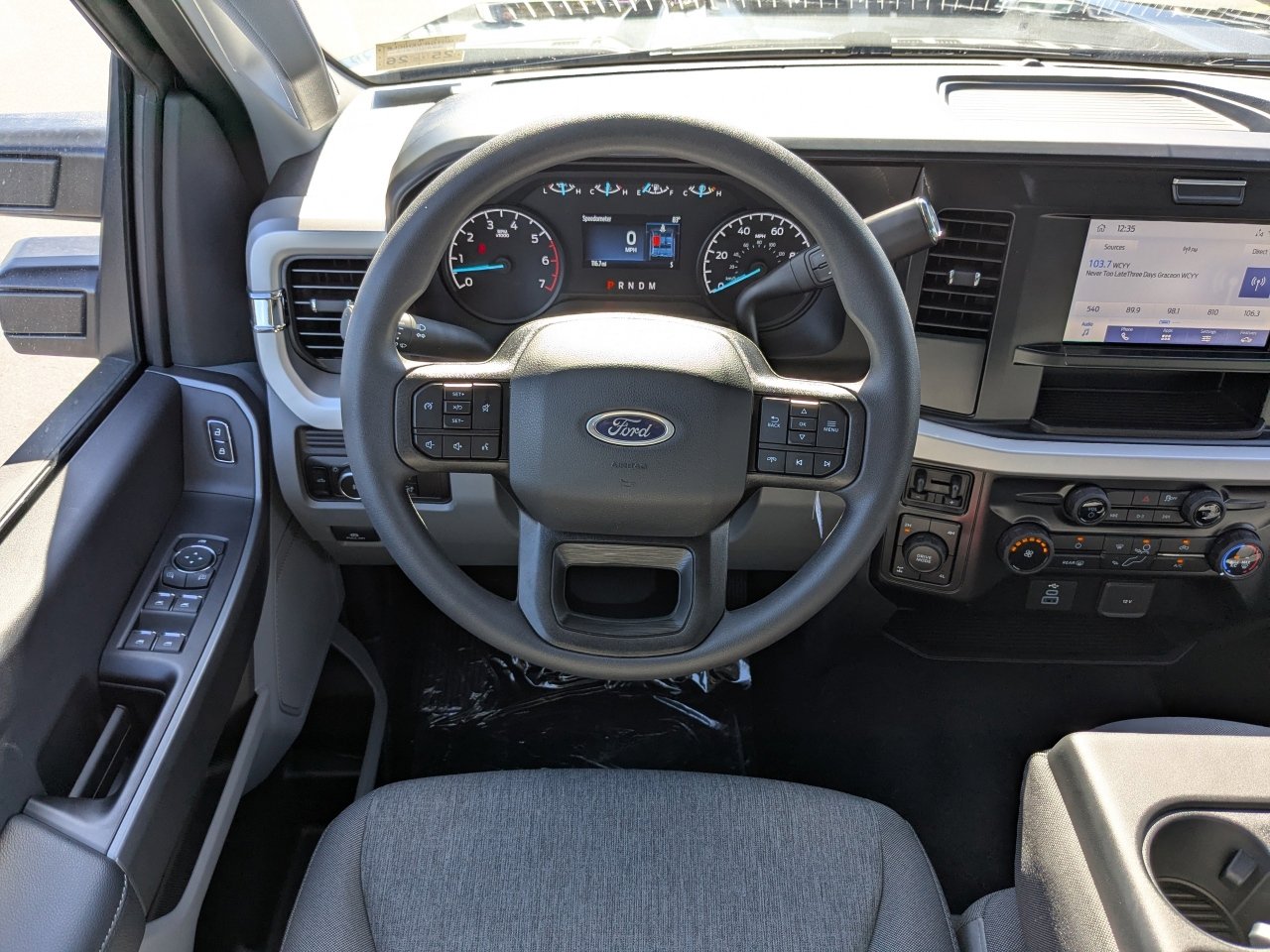 New 2026 Ford F250 XL image 19