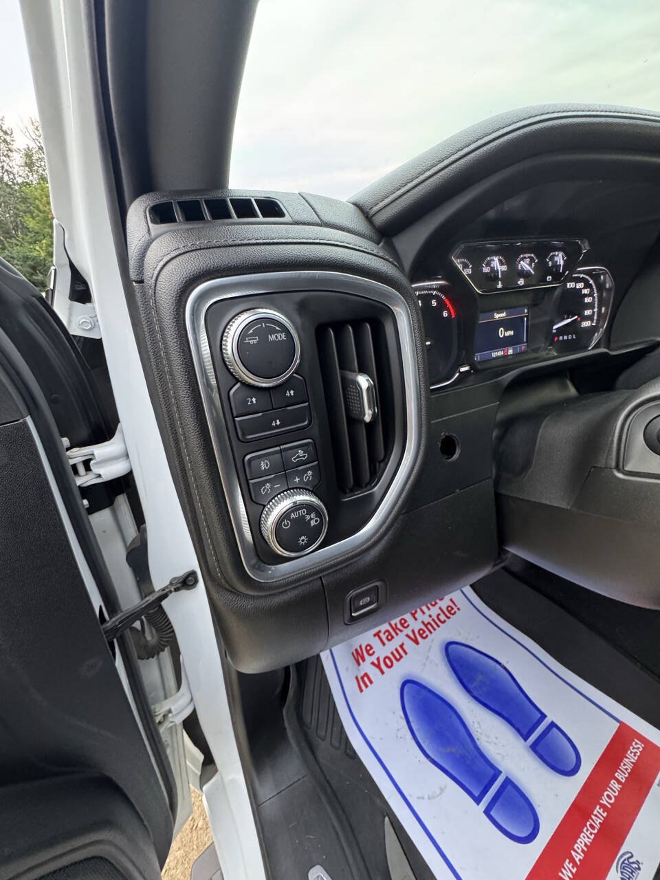 Used 2022 GMC Sierra 2500 SLE w/ X31 Off-Road Package AWD/4WD image 41
