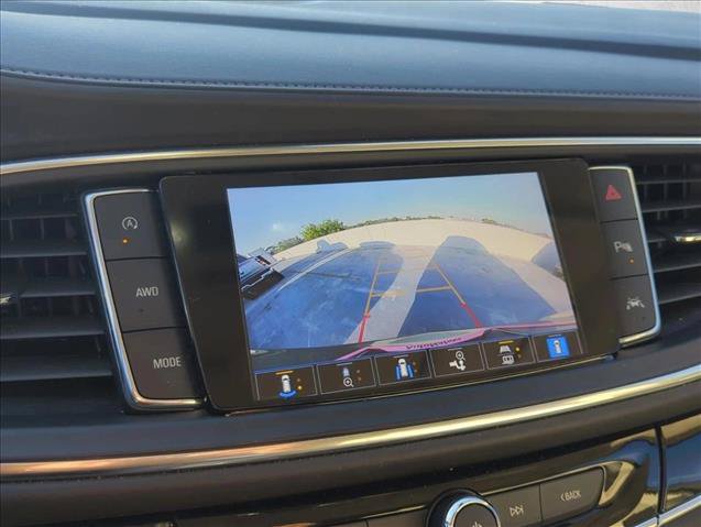 Used 2022 Buick Enclave Avenir w/ Avenir Technology Package AWD/4WD image 18
