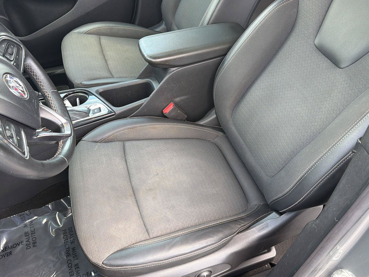 Used 2023 Buick Encore GX Select FWD image 28