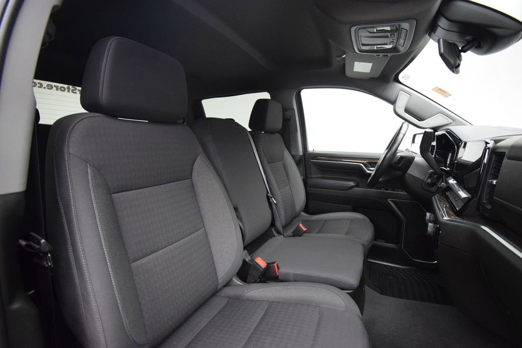 Used 2022 Chevrolet Silverado 1500 LT AWD/4WD image 17