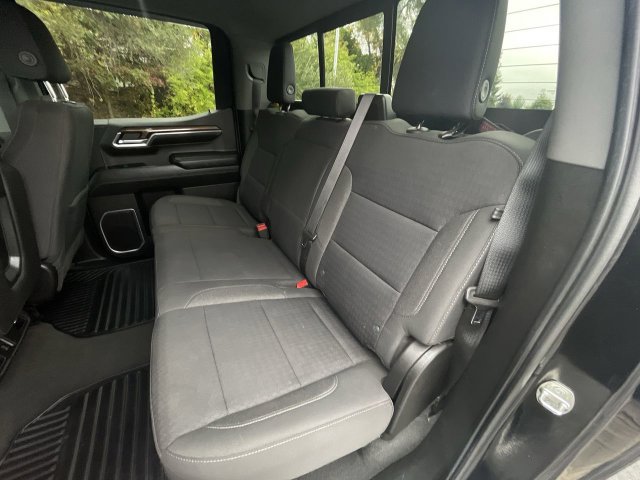 Used 2024 Chevrolet Silverado 1500 LT AWD/4WD image 25