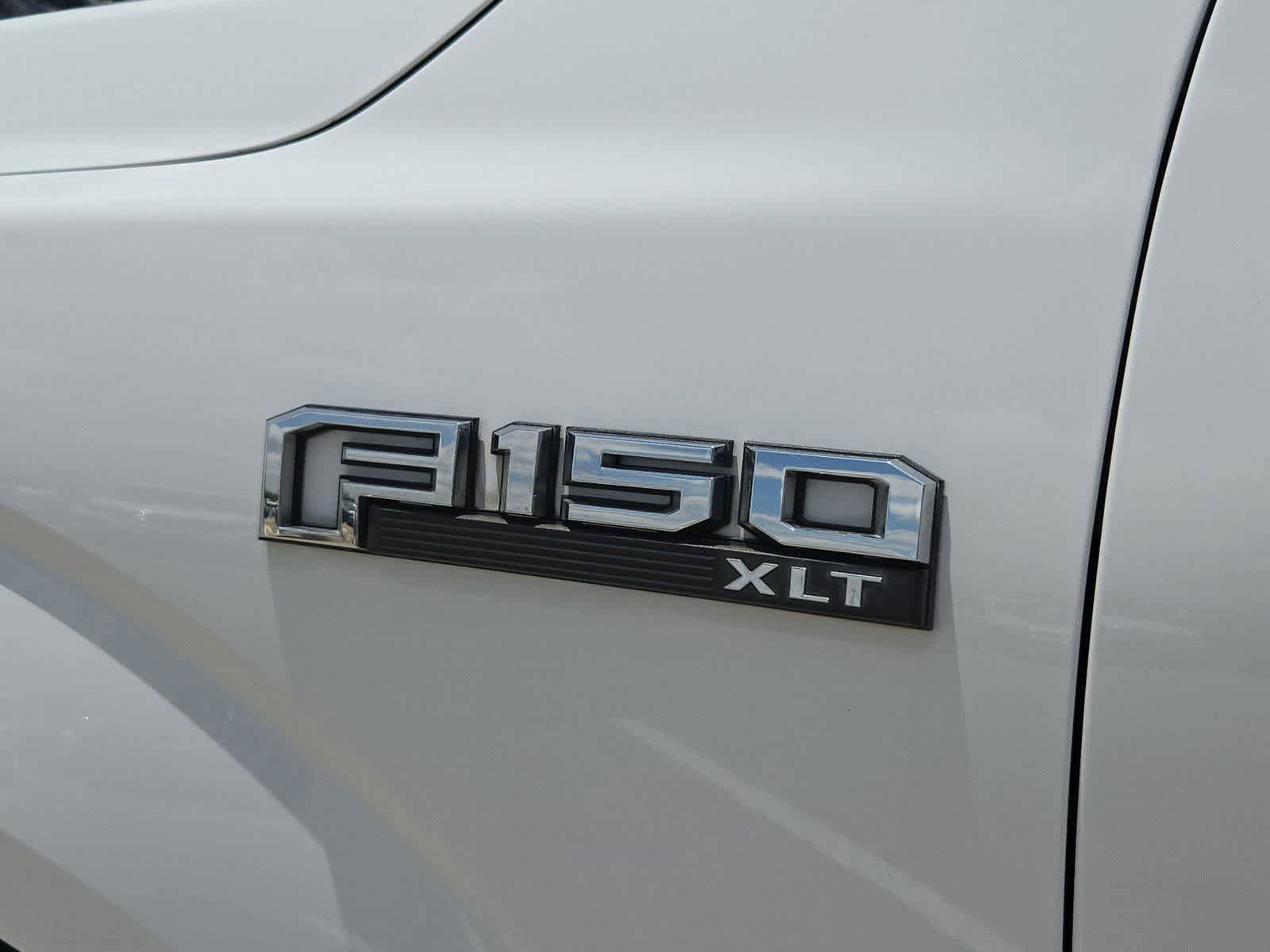 Used 2017 Ford F150 XLT w/ Equipment Group 302A Luxury RWD image 11