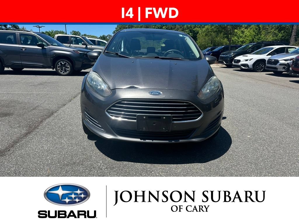 Used 2017 Ford Fiesta SE FWD image 2