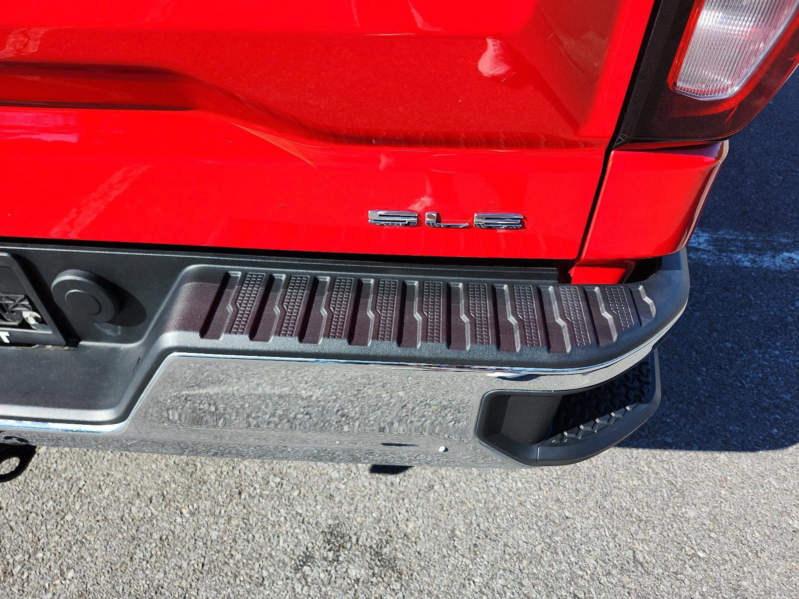 Certified 2024 GMC Sierra 1500 SLE image 5