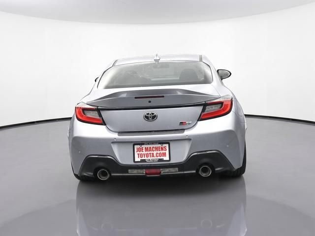 New 2025 Toyota GR86 Premium RWD image 6