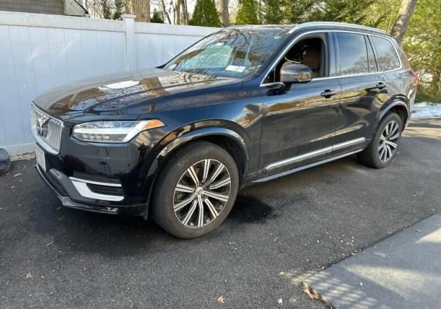 Used 2023 Volvo XC90 B5 Plus w/ Protection Package