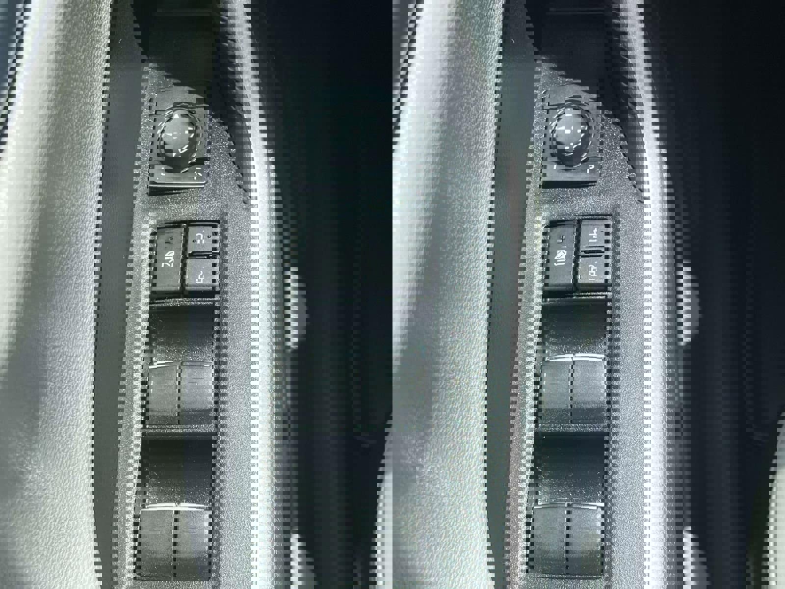 Used 2023 Toyota RAV4 Limited image 24