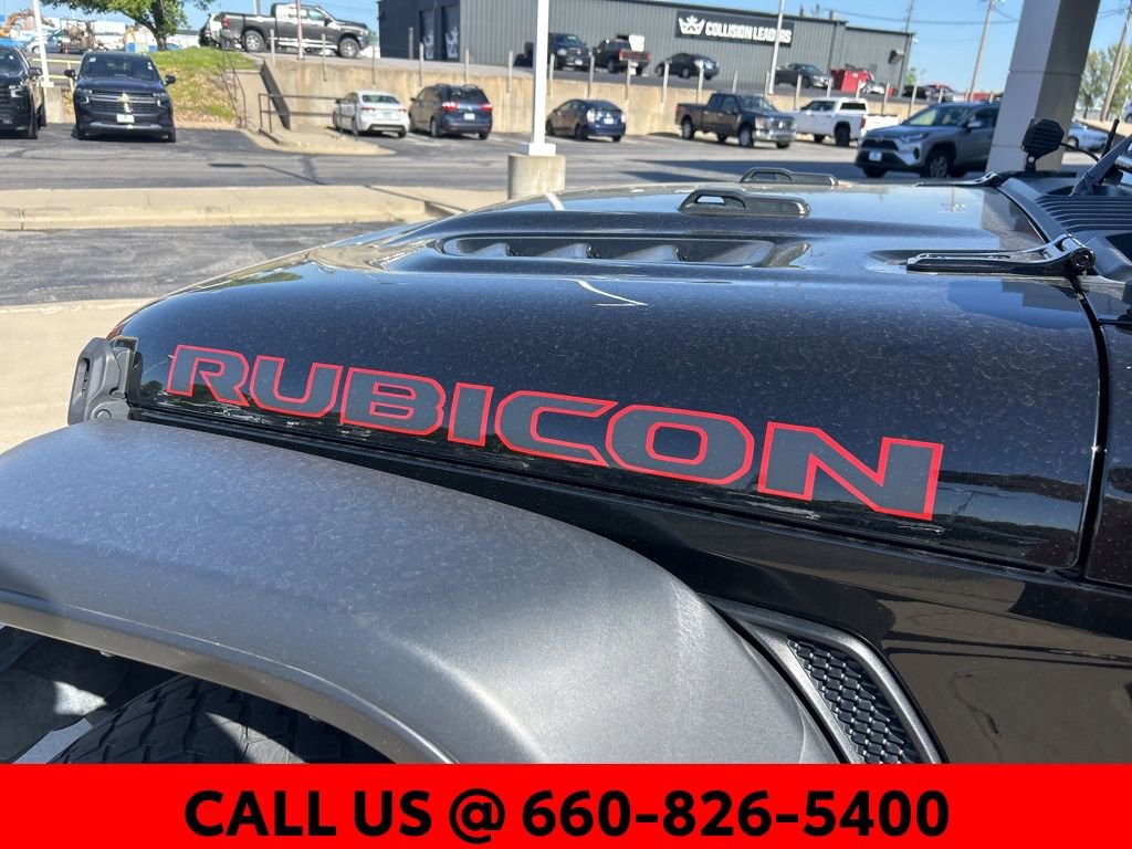 Used 2022 Jeep Wrangler Unlimited Rubicon w/ Cold Weather Group AWD/4WD image 13