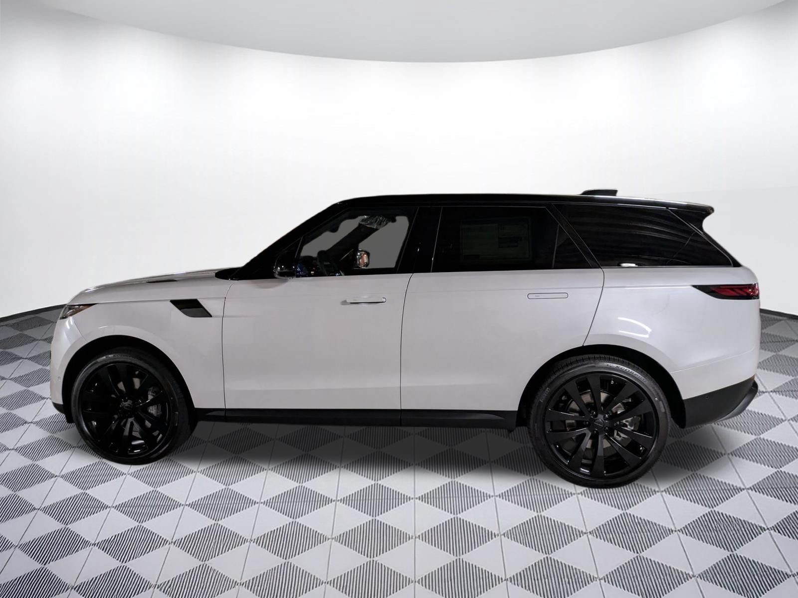 New 2026 Land Rover Range Rover Sport SE AWD/4WD image 2