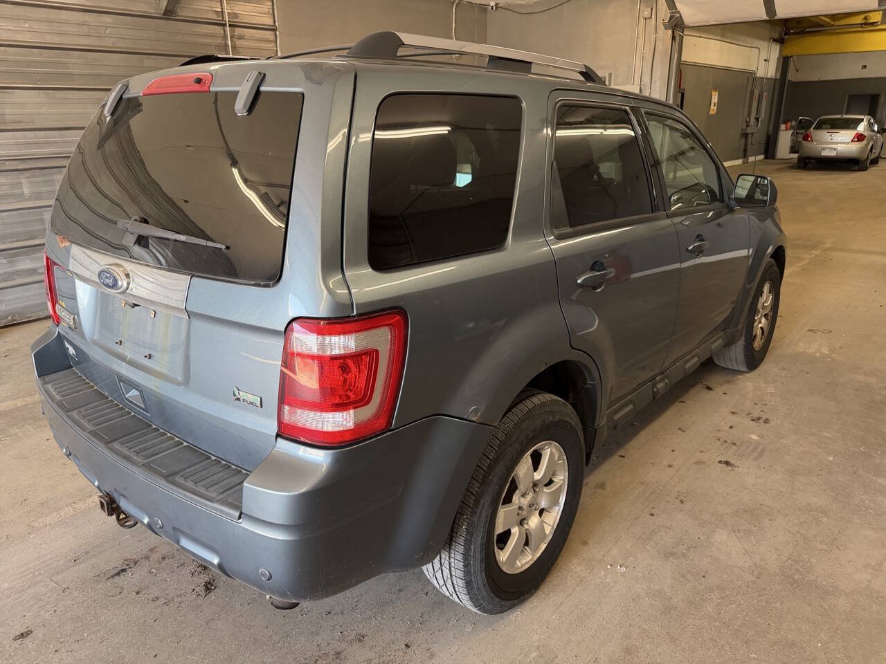 Used 2011 Ford Escape Limited w/ 302A Rapid Spec Order Code AWD/4WD image 5