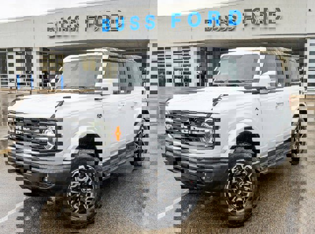 New 2025 Ford Bronco Outer Banks