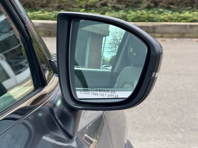 Used 2022 Nissan Pathfinder SV w/ SV Premium Package AWD/4WD image 16