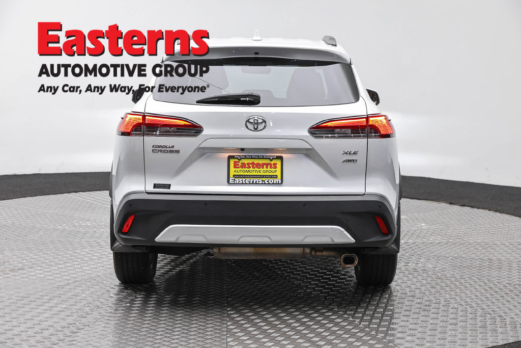 Used 2022 Toyota Corolla Cross XLE w/ Convenience Package AWD/4WD image 7