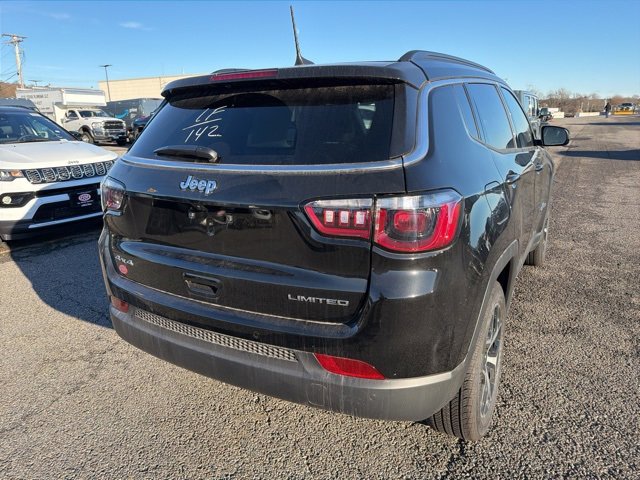 New 2026 Jeep Compass Limited image 3