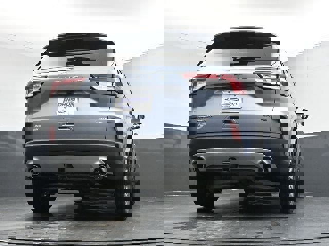 Used 2022 Ford Escape Titanium w/ Class II Trailer Tow Package image 34