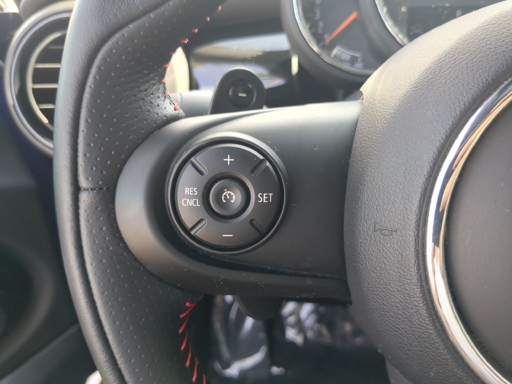 Used 2019 MINI Cooper S w/ Signature Upholstery Package FWD image 29
